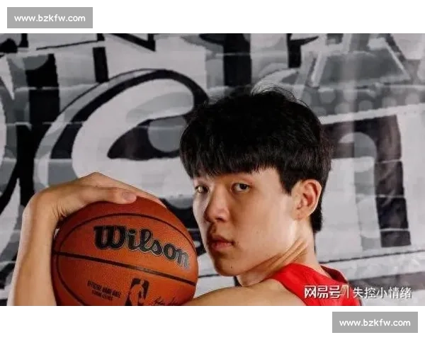 杨瀚森 NBA 选秀夜藏爱!袖口绣女友名 + 情侣手链实锤,青梅竹马太甜了 杨瀚森 NBA 选秀夜藏爱!袖口绣女友名 + 情侣手链实锤,青梅竹马太甜了