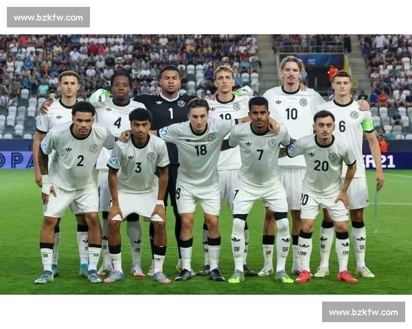 女接待员怒闯德国 U21 大巴！15 个啤酒杯引发跨国风波