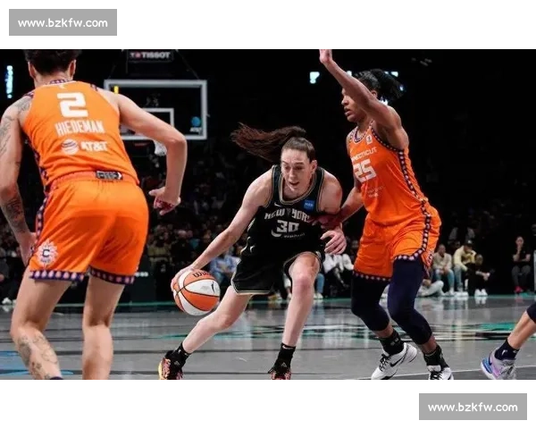 托马斯创历史！连续两战三双成 WNBA 第一人