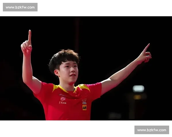 横滨站巅峰对决：王楚钦 4-1 力克户上隼辅 国乒独闯四强