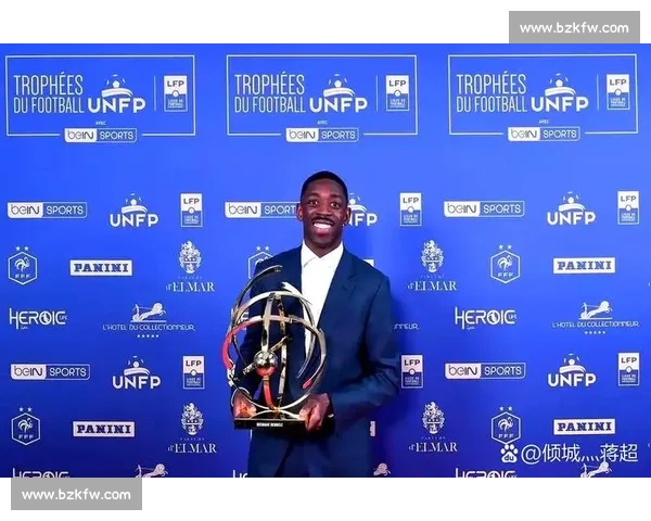 最受欢迎球员诞生，他才是球迷心中的王者！